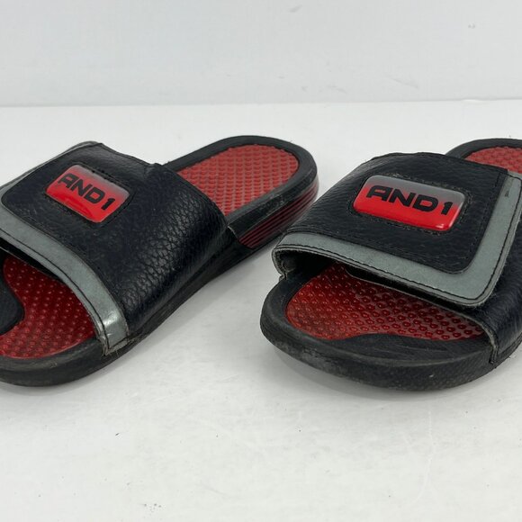 And 1 Kids Slippers Size 1-2 Black Red Open Round Toe Flat Heel Hook Loop - Picture 2 of 6